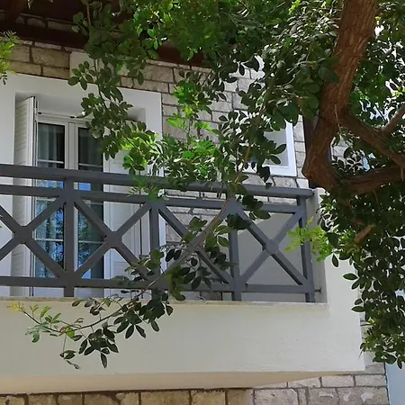 Ξενοδοχείο με διαμερίσματα Dionysos Authentic & Village Αγία Φωτιά