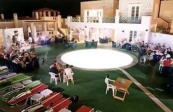 Ξενοδοχείο με διαμερίσματα Dionysos Authentic & Village