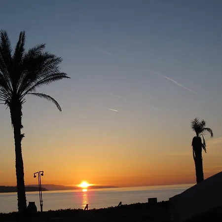 Dionysos Authentic & Village Hotel apartamentowy 3*