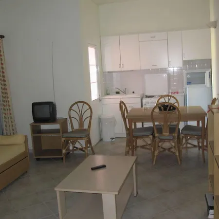 Dionysos Authentic & Village 3* Agia Fotia (Sitia)